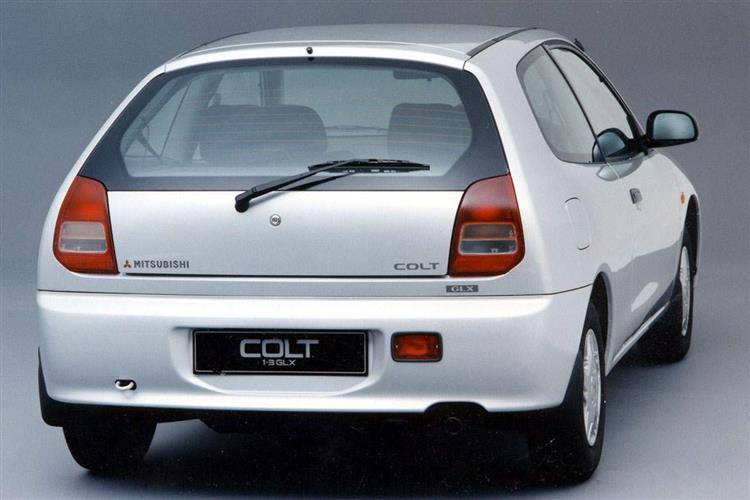 Mitsubishi Colt Hình ảnh Sẵn có  Tải xuống Hình ảnh Ngay bây giờ  Ban  ngày Biển đăng ký xe  Phụ kiện xe Con đường  Đại lộ  iStock
