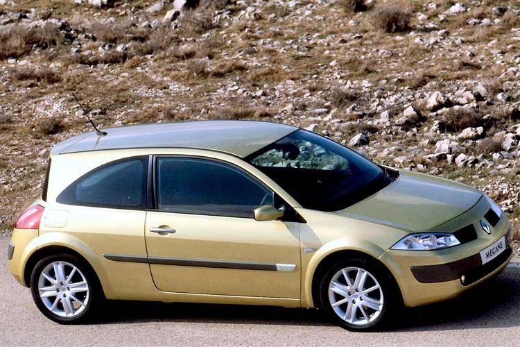 Renault Megane II Saloon (2003) - pictures, information & specs