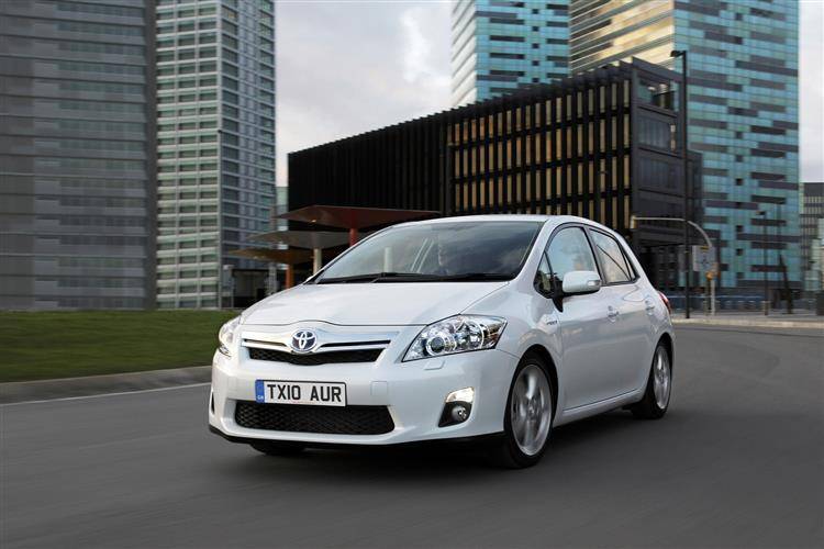 Toyota Auris Hybrid (2010 - 2013) Used Car Review | Car Review | Rac Drive