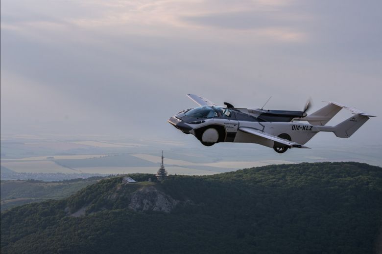‘Groundbreaking’ manufacturing deal could lead to production of world’s first flying car