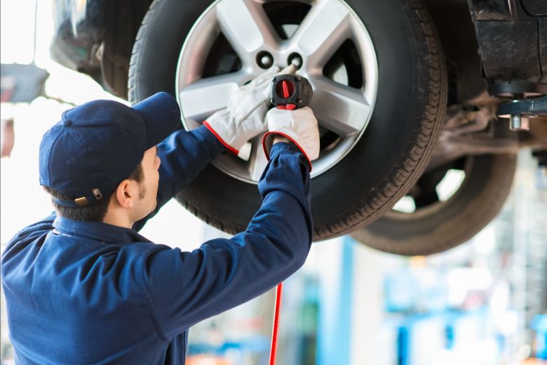 Brakes and tyres overwhelmingly cause most ‘dangerous’ MOT failures