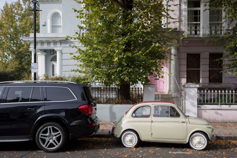 Report reveals that half of all new vehicles are too wide for on-street parking