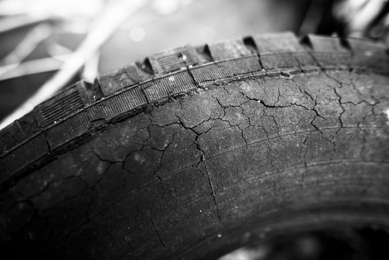 Cracked tyres – why are my tyres cracking?