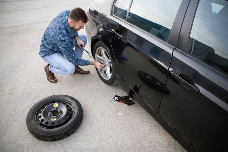 Which cars are sold with a spare wheel as standard?