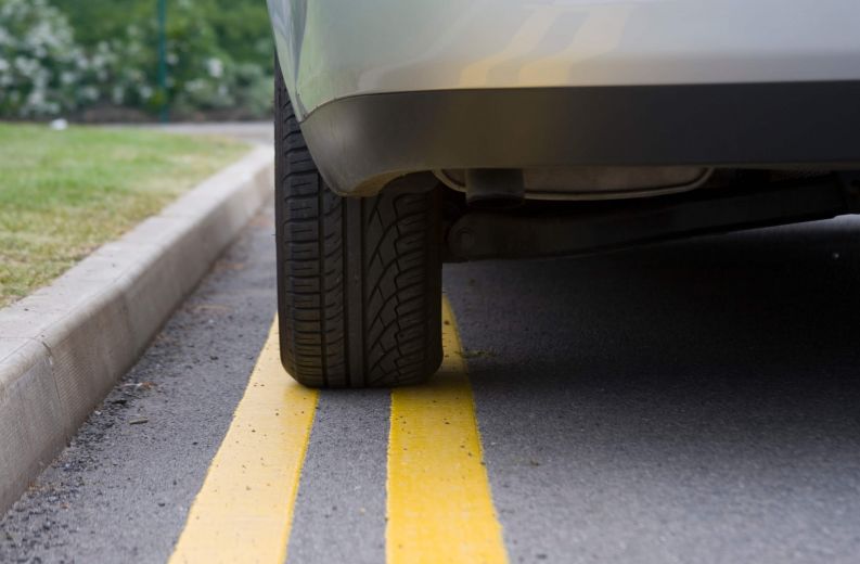 Yellow lines and parking: a comprehensive guide