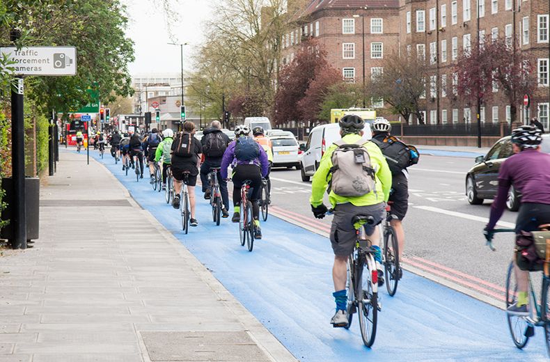 Government announces £2 billion boost to cycling and walking infrastructure for commuters