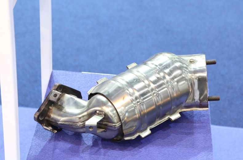 Catalytic converters: what does a catalytic converter do?