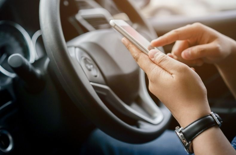 Government cracks down on mobile phone driving laws