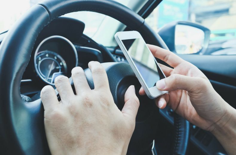 RAC research: dangerous phone use at the wheel rockets among some age groups