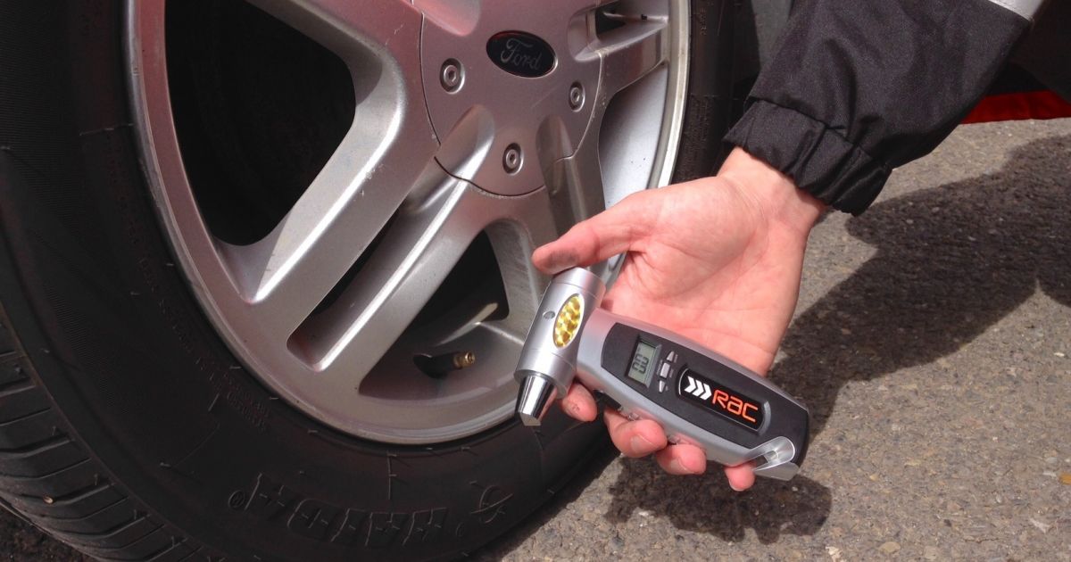How to check your tyre pressure | RAC Drive