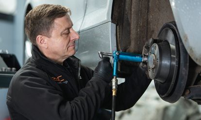 Don't Ignore These 9 Signs that Your Car Needs a Service